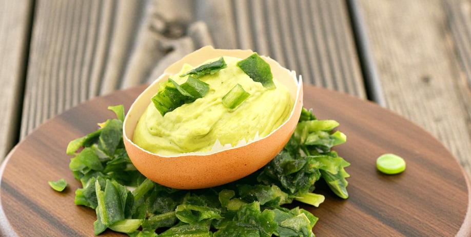 Salsa de ajo silvestre y huevo